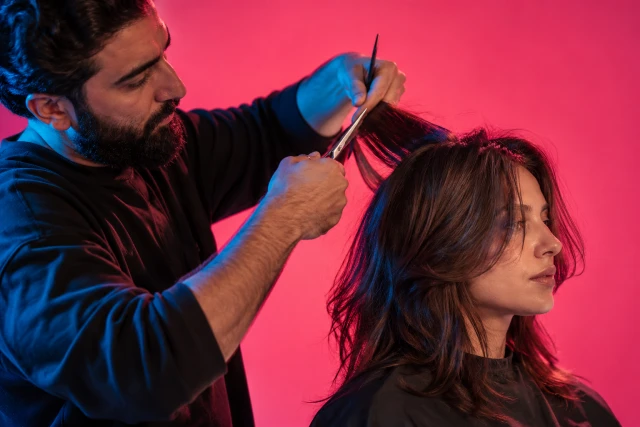 Best Haircuts for a Square Face for Women