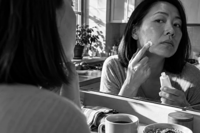 ニキビに歯磨き粉は効く?科学的根拠からわかること