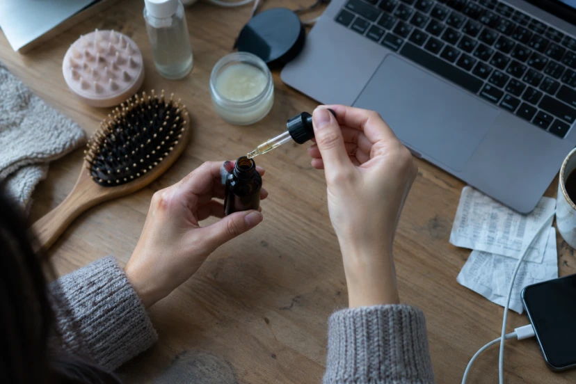 Hair Thinning at the Crown in Women: Causes and Treatment