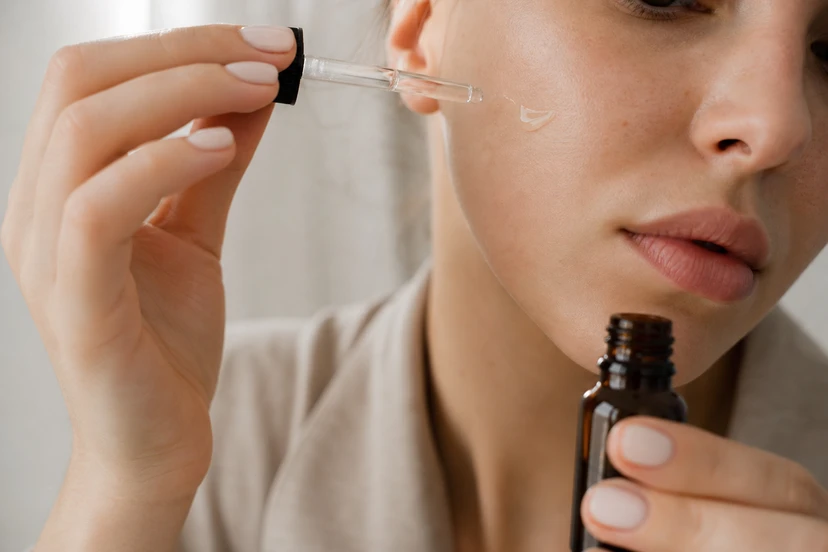 Como usar retinol: guia para iniciantes baseado em evidências